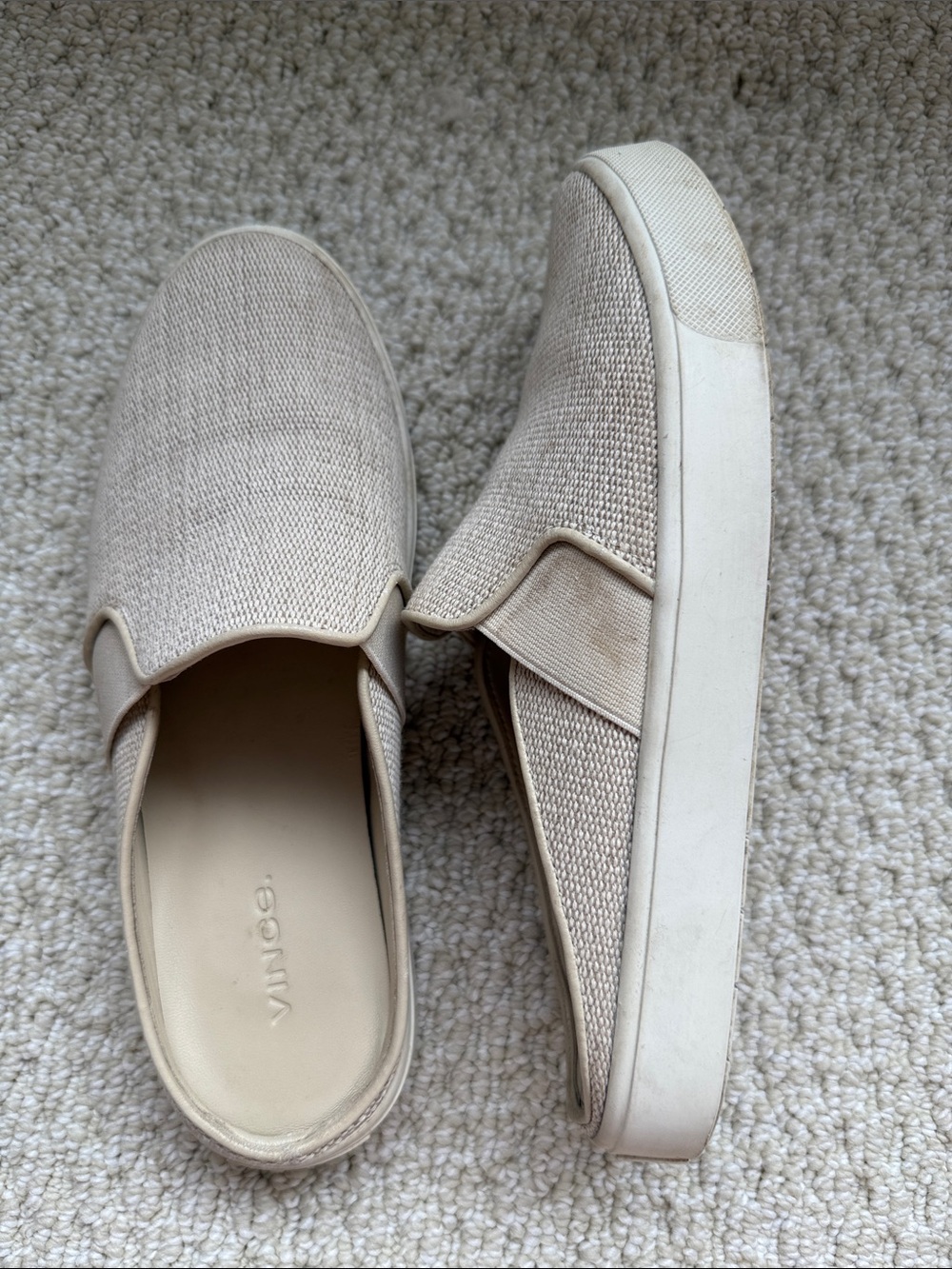 Vince Silp on Blairslide cream and white mules size 6.5